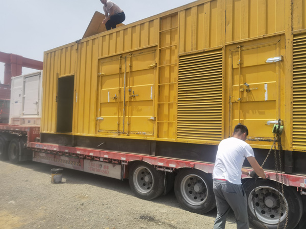 闵行除了负载情况和发动机维护,还有哪些因素会影响 200kw 柴油发电机的油耗?